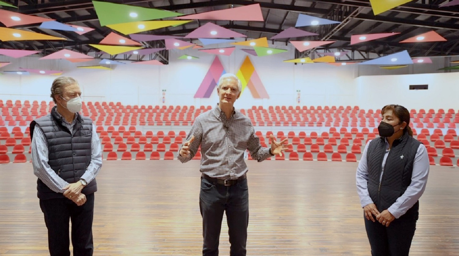 Entrega Alfredo Del Mazo Nuevo Auditorio en Chiconcuac para Promover el